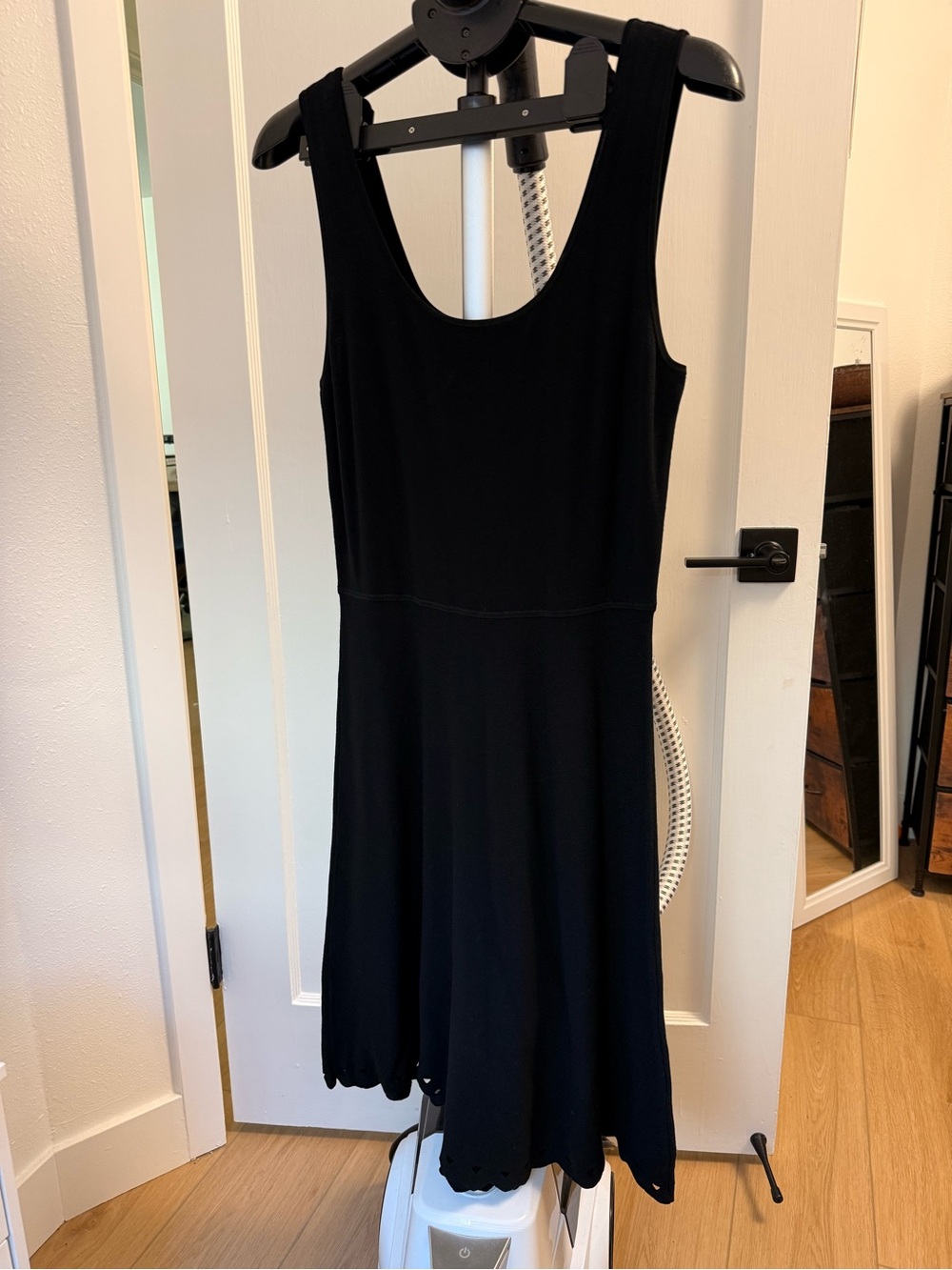 Anna Taylor Classic Black Scoop Neck Women’s Dress